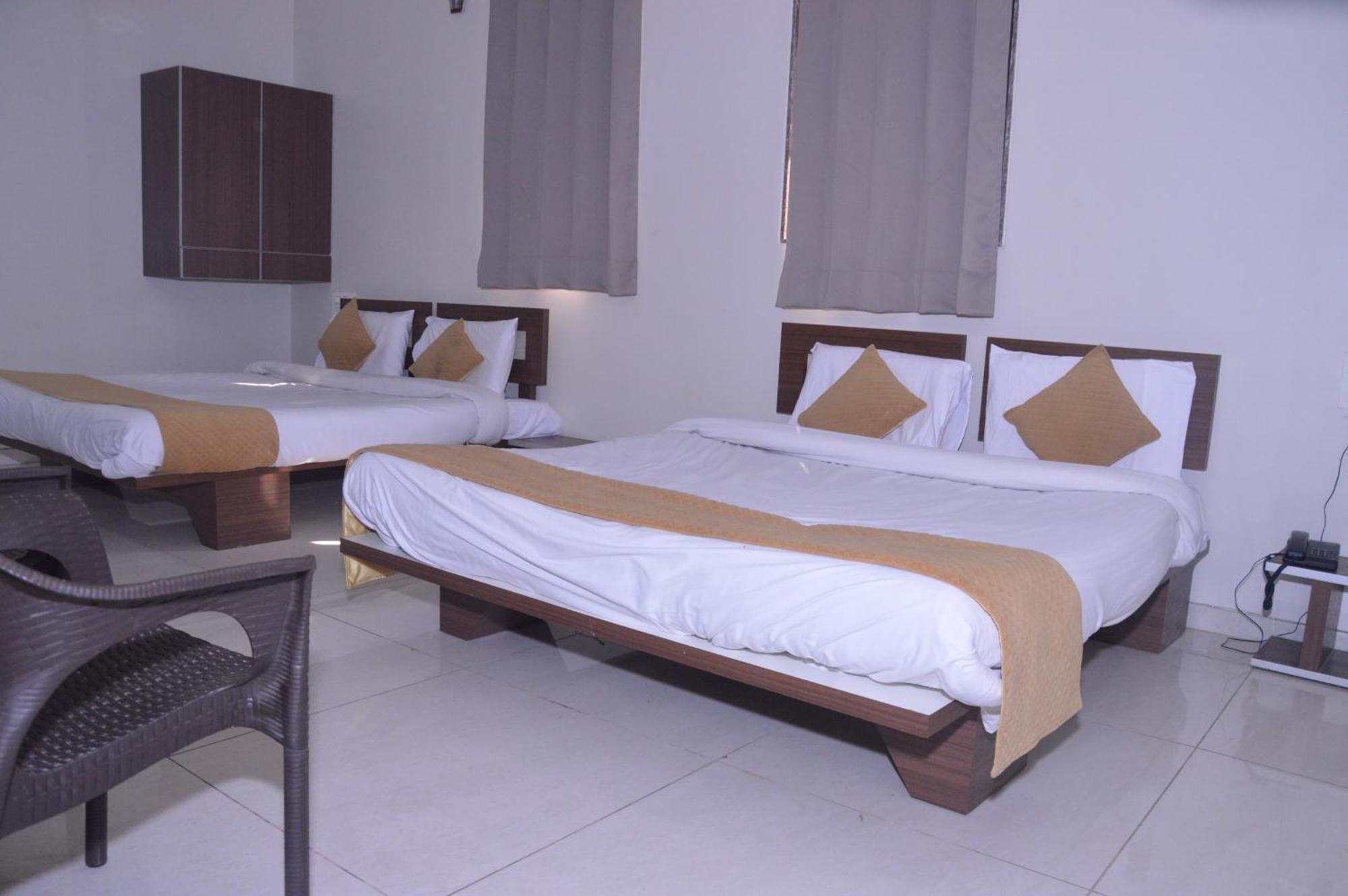 Hotel Indrani Chittorgarh Exterior photo